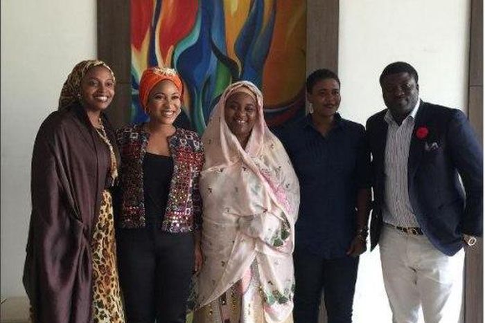 Tonto Dikeh with the first lady of Kebbi state, Hajiya Aisha Atiku Bagudu and other NGO founders.