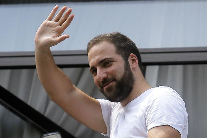 ___5314441___https:______static.pulse.com.gh___webservice___escenic___binary___5314441___2016___8___6___17___gonzalohiguain-cropped_1xeu027grzv191b75xm26e398a