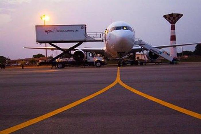 ___5250444___https:______static.pulse.com.gh___webservice___escenic___binary___5250444___2016___7___11___13___airplane-564x330