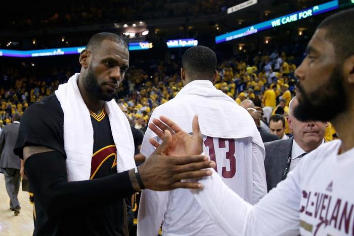 ___5147715___https:______static.pulse.com.gh___webservice___escenic___binary___5147715___2016___6___14___13___lebron-james-and-kyrie-irving_1n24lqm4tyje61jwh7xuy79znu