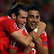 ___5218494___https:______static.pulse.com.gh___webservice___escenic___binary___5218494___2016___7___2___10___gareth-bale-neil-taylor-cropped_1j9yep9rbim4u1sxz0epbbgk71_2