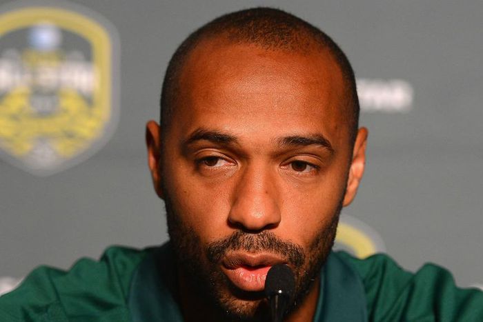 ___5422862___https:______static.pulse.com.gh___webservice___escenic___binary___5422862___2016___8___26___14___thierryhenry-cropped_1kkligpr3l1gl1ma8wlab110nk_2