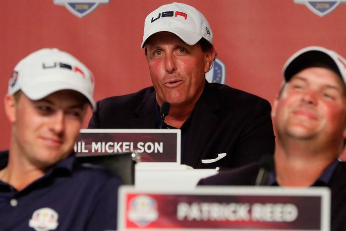 ___5558591___https:______static.pulse.com.gh___webservice___escenic___binary___5558591___2016___10___3___4___phil-mickelson-cropped_10ljt7g7uta61g289u3du6079