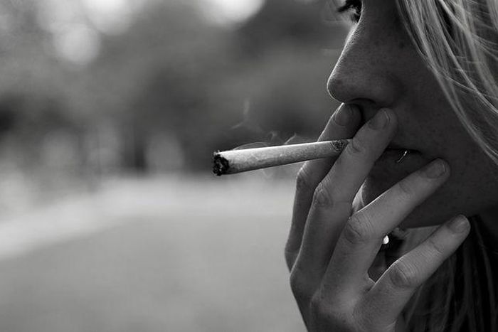 ___5460020___https:______static.pulse.com.gh___webservice___escenic___binary___5460020___2016___9___6___9___woman-smoking-pot_0