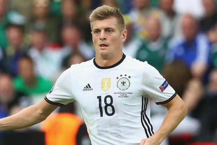 ___5193241___https:______static.pulse.com.gh___webservice___escenic___binary___5193241___2016___7___7___2___tonikroos-cropped_l0qsyer09wfo1fnu6mm2qq4uu