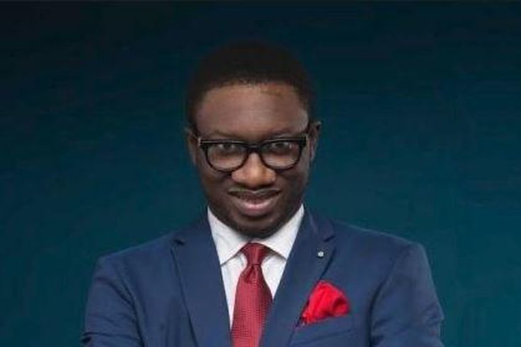 Emmanuel Ugolee is the host of "The Gist".