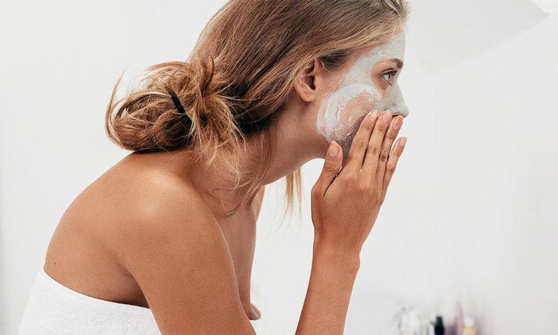 skin gritting reddit trend