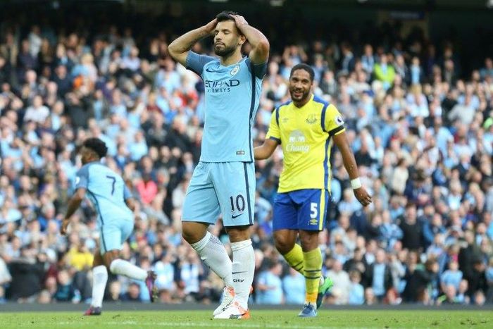 Manchester City's Argentinian striker Sergio Aguero reacts after missing a penalty during the English Premier League football match between Manchester City and Everton