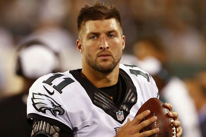 ___5452592___https:______static.pulse.com.gh___webservice___escenic___binary___5452592___2016___9___4___1___tebow-cropped_zciji82w0g1ez6jm5ealwmqv