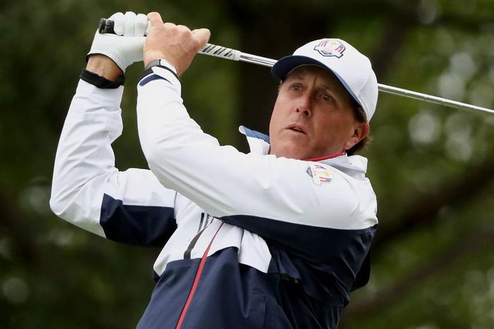 ___5548223___https:______static.pulse.com.gh___webservice___escenic___binary___5548223___2016___10___13___12___philmickelson-cropped_169d4rfo5u8rr1208ou2wub9xm_2