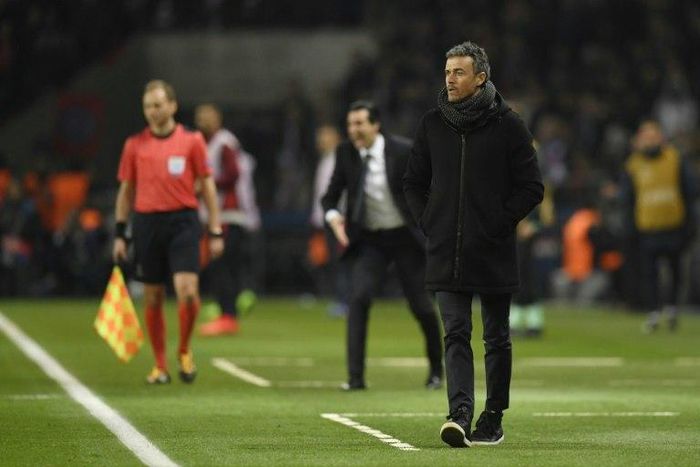 Barcelona's coach Luis Enrique looks on during the UEFA Champions League round of 16 first leg football match between Paris Saint-Germain and FC Barcelona on February 14, 2017 at the Parc des Princes stadium in Paris