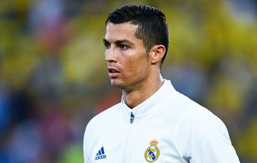 ___5562418___https:______static.pulse.com.gh___webservice___escenic___binary___5562418___2016___10___14___10___cristianoronaldo-cropped_9elj5p7yx6q61e0rufia5694u_2
