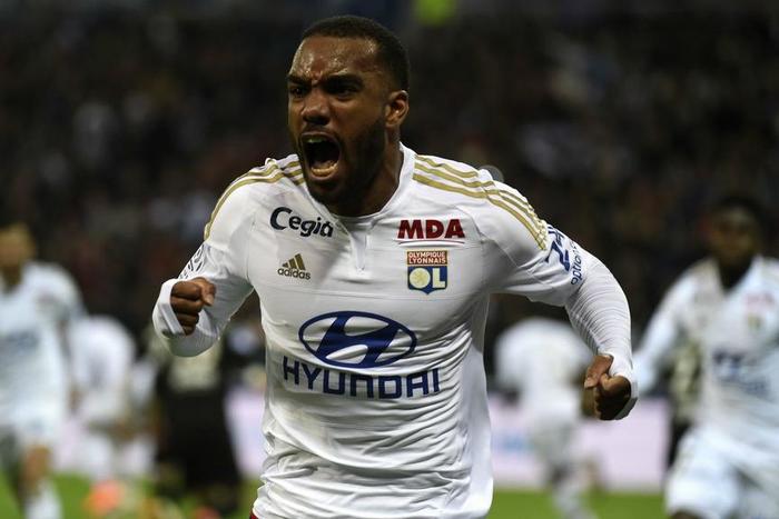 ___5054860___https:______static.pulse.com.gh___webservice___escenic___binary___5054860___2016___5___19___19___alexandre-lacazette-cropped_zgm6xwtwsjtx16ugk1wzw6rqd