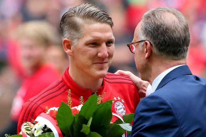 ___5349689___https:______static.pulse.com.gh___webservice___escenic___binary___5349689___2016___8___7___2___bastianschweinsteigerrummenigge-cropped_nec1009yqwa61jhx9prxrigvr_2