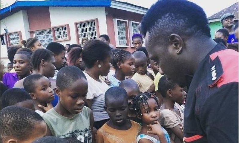 Duncan Mighty gives back to community