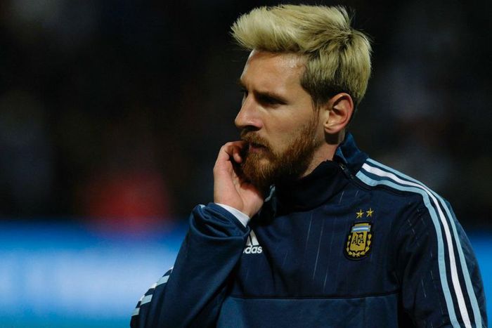 ___5565144___https:______static.pulse.com.gh___webservice___escenic___binary___5565144___2016___10___4___18___lionel-messi-cropped_9yhl745jx53u1lp84v2pq8221