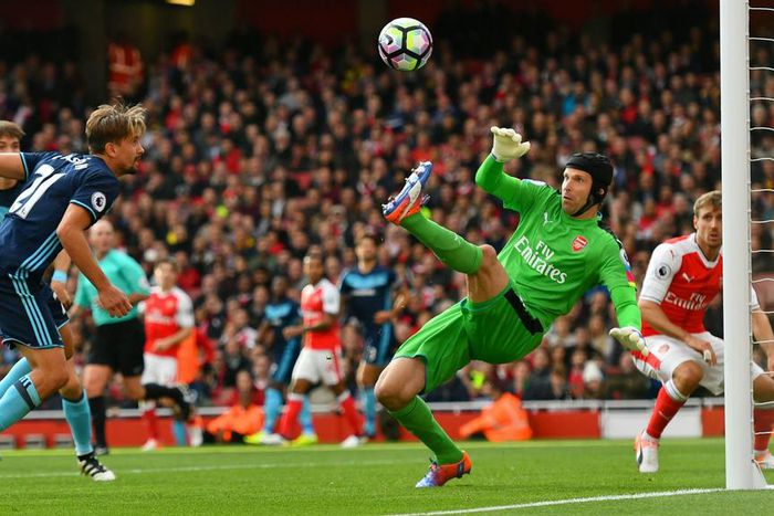 ___5643554___https:______static.pulse.com.gh___webservice___escenic___binary___5643554___2016___10___22___20___gastonramirezpetrcech-cropped_167q1vylu3kk7164jwas1vdyf4_1