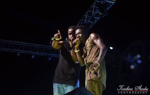 Sarkodie surprises Shatta Wale fans at album launch