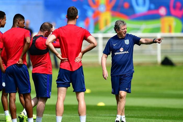 ___5185337___https:______static.pulse.com.gh___webservice___escenic___binary___5185337___2016___6___23___17___royhodgson-cropped_s8r1yt8506wb1aso6yn32sj0u