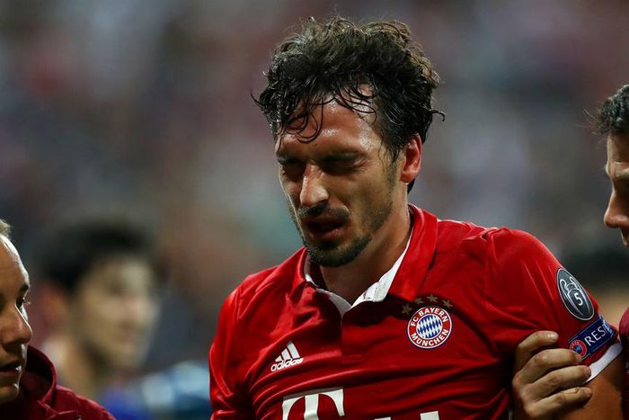 ___5488546___https:______static.pulse.com.gh___webservice___escenic___binary___5488546___2016___9___14___14___matshummels-cropped_1fszcerpk95171q44r4e4eb412_2