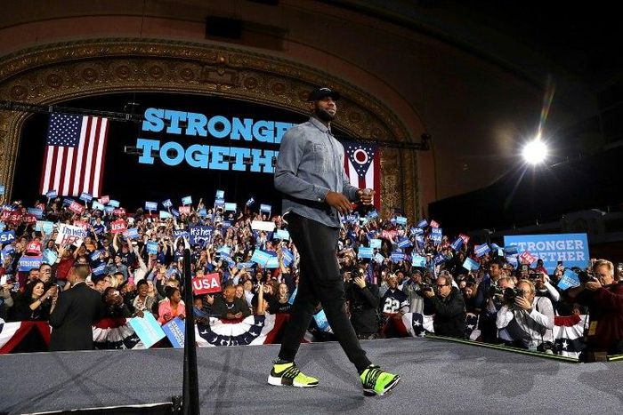 NBA superstar LeBron James, who backed US presidential hopeful Hillary Clinton and attended her campaign rally in Cleveland, Ohio, tries to comfort those dismayed by US President-elect Donald Trump's victory