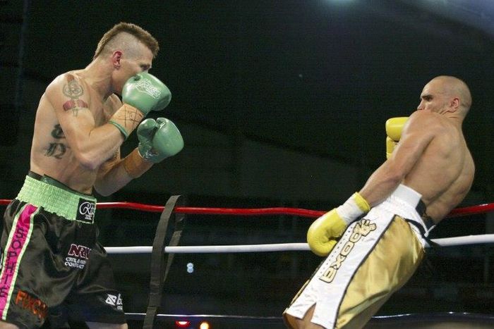 Australian boxers Anthony Mundine (R) and Danny Green, seen in action during their super-middleweight fight in Sydney, in May 2006