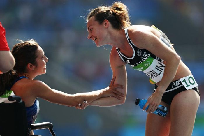 ___5386361___https:______static.pulse.com.gh___webservice___escenic___binary___5386361___2016___8___17___2___nikki-hamblin-abbey-dagostino-cropped_1mejc18h3o4861lgkkyadarg0p_2