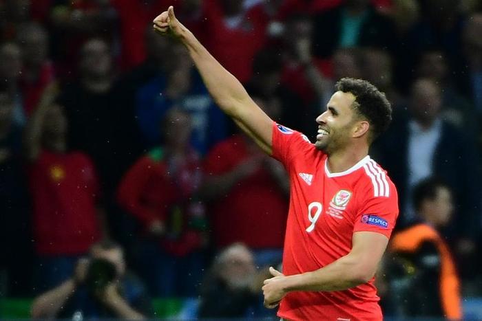 ___5222845___https:______static.pulse.com.gh___webservice___escenic___binary___5222845___2016___7___4___12___halrobson-kanu-cropped_np9r25hbym6i19feqxhnqaj2s