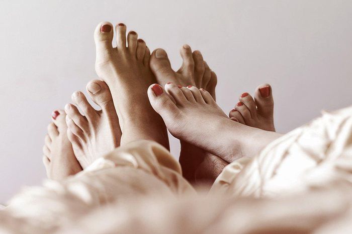 throuple couple expecting baby