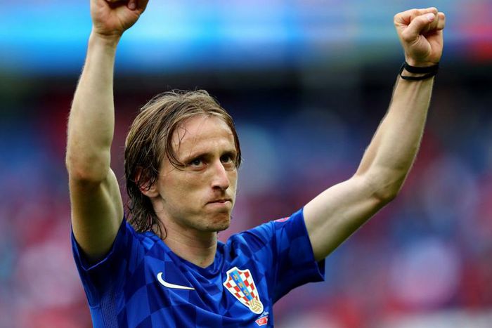 ___5140954___https:______static.pulse.com.gh___webservice___escenic___binary___5140954___2016___8___30___0___lukamodric-cropped_1ul1beq8uhpp21ac6u1u7mxc1x_1