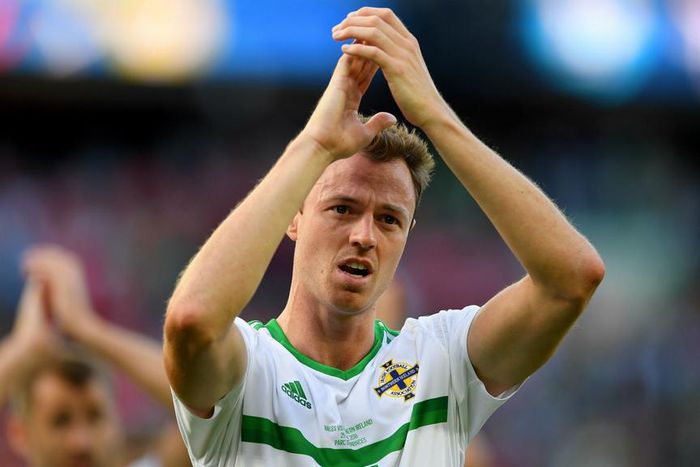 ___5455278___https:______static.pulse.com.gh___webservice___escenic___binary___5455278___2016___9___5___9___jonnyevans-cropped_lystmmt4vbhx1isd03x5gg27n