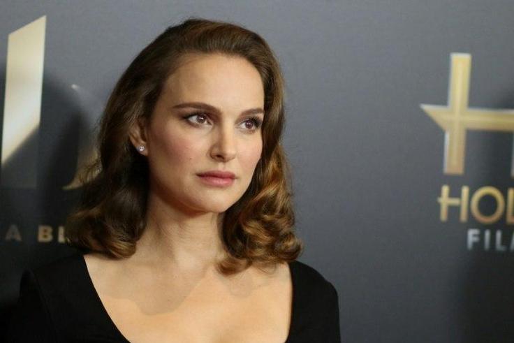 Natalie Portman attends the 20th Annual Hollywood Film Awards in Beverly Hills, California, on November 6, 2016