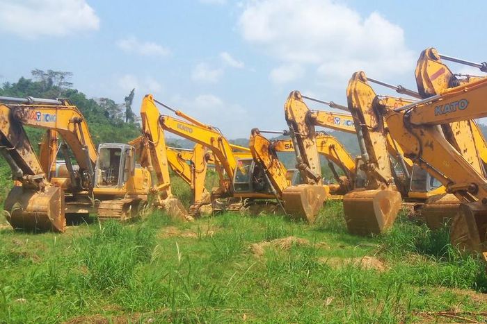 ___6544606___https:______static.pulse.com.gh___webservice___escenic___binary___6544606___2017___4___18___14___excavators