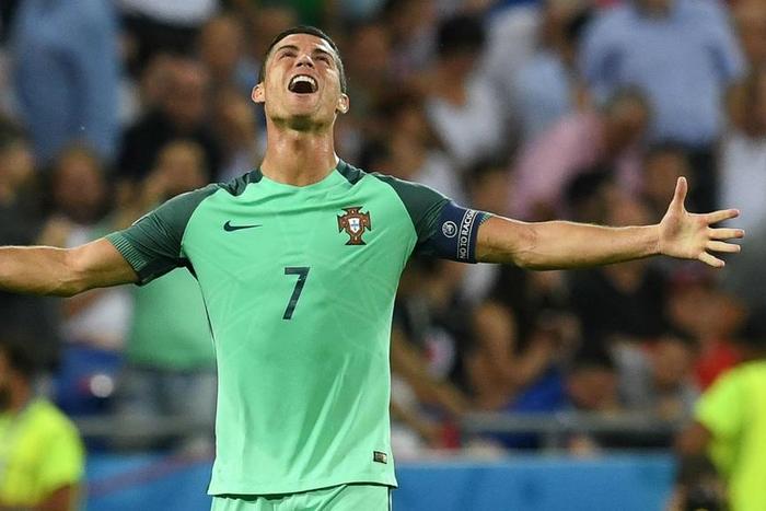___5234832___https:______static.pulse.com.gh___webservice___escenic___binary___5234832___2016___7___7___3___cristiano-ronaldo_gnssmmkbatat1qhowg3t3m12a