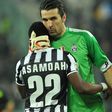 ___6788969___https:______static.pulse.com.gh___webservice___escenic___binary___6788969___2017___6___6___0___kwadwo-asamoah-gianluigi-buffon-juventus_r1a2u3hv8plr126u89er0ynqs