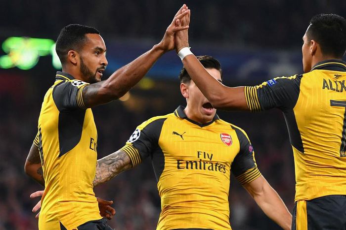 ___5544370___https:______static.pulse.com.gh___webservice___escenic___binary___5544370___2016___9___28___23___theo-walcottcelebratevbaselcropped_13nbmaqf26mly1hdcp2xcxdztd