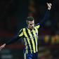 Fenerbahce's Dutch forward Robin van Persie suffered a torn eyelid during his team's clash with Akhisar Belediyespor