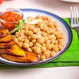 Bambara beans with fried sweet plantain (Telandeworld)