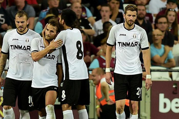 ___5420779___https:______static.pulse.com.gh___webservice___escenic___binary___5420779___2016___8___26___6___astra-cropped_1ujtdjinbjxrx1nflcmjd0u5sb_2