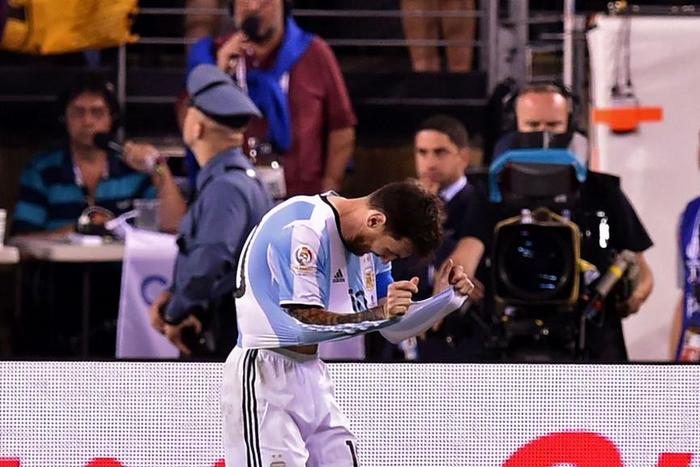 ___5283494___https:______static.pulse.com.gh___webservice___escenic___binary___5283494___2016___7___20___0___lionelmessi-cropped_1wxj6dk1mhbis1hsmhy7zgxtff_2