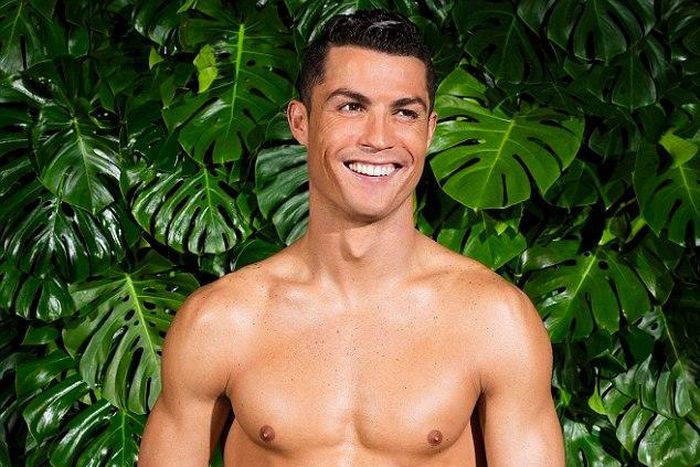 ___6260120___https:______static.pulse.com.gh___webservice___escenic___binary___6260120___2017___2___21___17___3D7A1C0600000578-0-image-a-22_1487670224578_1