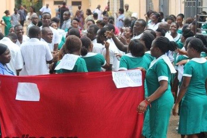 ___5515686___https:______static.pulse.com.gh___webservice___escenic___binary___5515686___2016___9___21___15___nurses-620x330