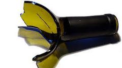 Ochoche stabbed her neighbour, Ayobami, with a broken bottle for making jest at her.