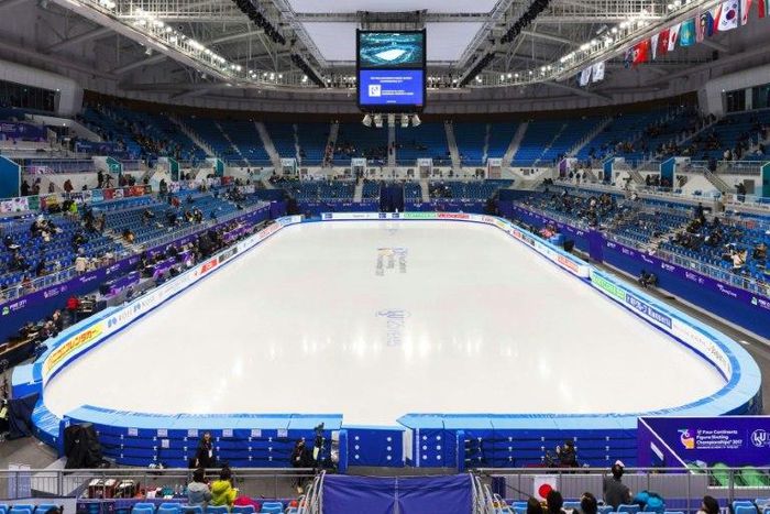 Teams from North and South Korea are due to face off in a women's ice hockey tie seen as a test event for the Pyeongchang Winter Olympics in 2018