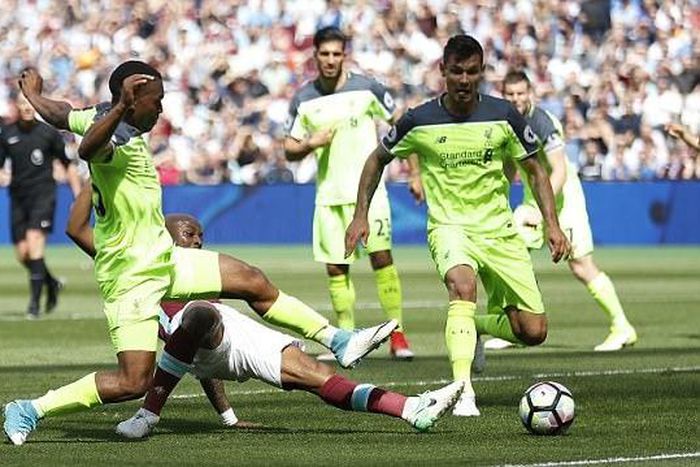 ___6691970___https:______static.pulse.com.gh___webservice___escenic___binary___6691970___2017___5___17___13___404FA8C200000578-0-image-a-58_1494773405577