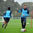 Tottenham Hotspur's English striker Harry Kane (C) attends a training session at Tottenham Hotspur's Enfield Training Centre, north-east of London on November 1, 2016