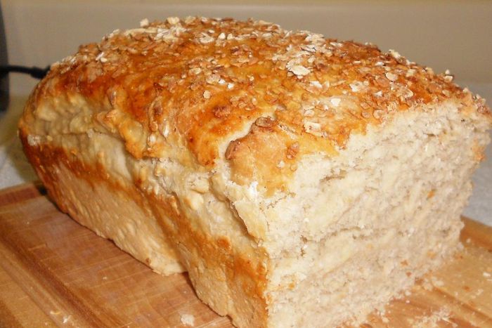 Honey -oat bread