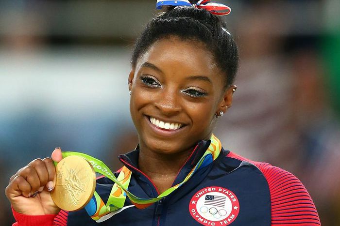 ___5487882___https:______static.pulse.com.gh___webservice___escenic___binary___5487882___2016___9___14___4___simonebiles-cropped_kir60ags36ds1e501gz8qhqoo