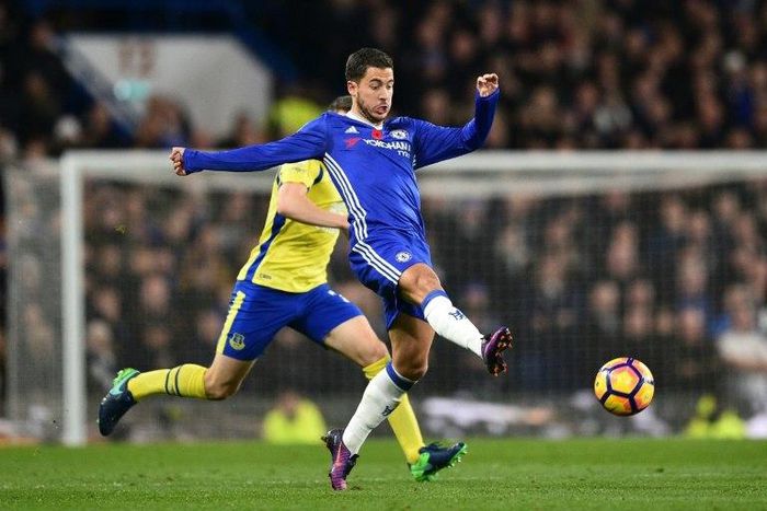 Chelsea's Eden Hazard scored twice against Everton, opening the scoring after 18 minutes, before driving home the best strike of the game on 54 minutes