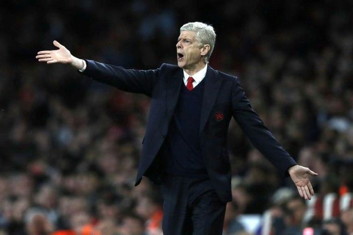 Arsenal's French manager Arsene Wenger gestures on the touchline during the English Premier League football match between Arsenal and Sunderland at the Emirates Stadium in London on May 16, 2017